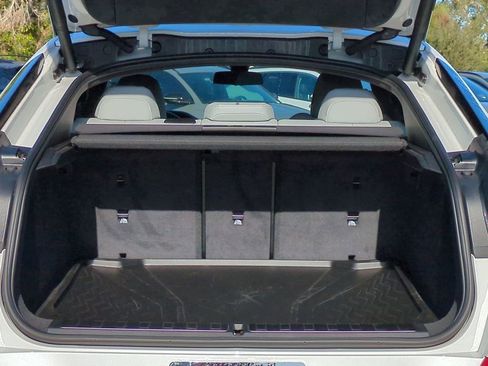 Used 2023 BMW X6 xDrive40i w/ Climate Comfort Package image 13