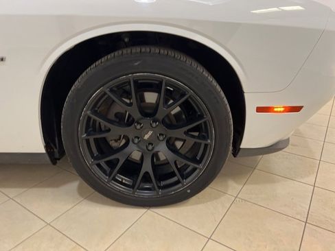 Used 2018 Dodge Challenger R/T image 28