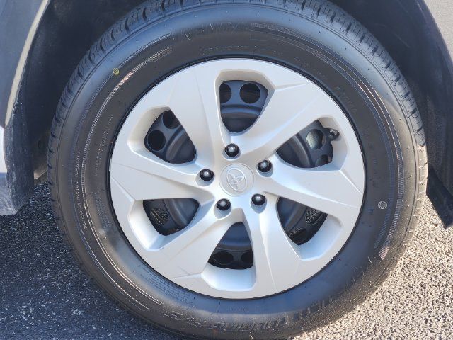 Certified 2025 Toyota RAV4 LE AWD/4WD image 8