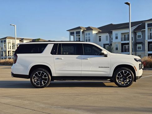 New 2026 Chevrolet Suburban RST w/ Comfort Package AWD/4WD image 7