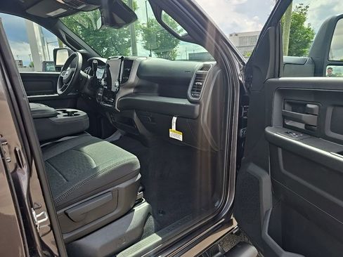 New 2026 RAM 3500 Tradesman AWD/4WD image 19