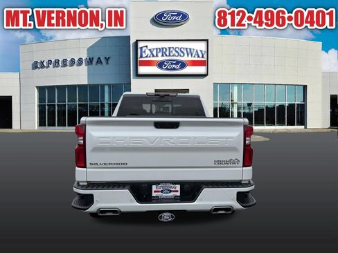 Used 2022 Chevrolet Silverado 1500 High Country w/ High Country Premium Package AWD/4WD image 7