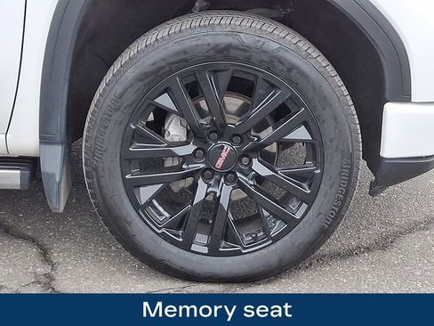 Used 2023 GMC Sierra 1500 Denali w/ Technology Package image 12