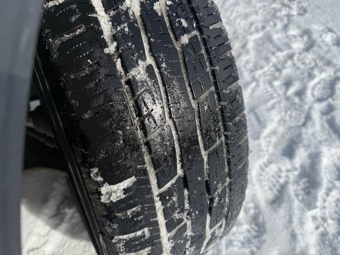 Used 2012 GMC Acadia SLE image 18