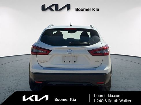 Used 2021 Nissan Rogue Sport SV w/ Technology Package image 6