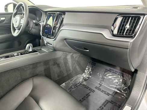 Used 2025 Volvo S60 B5 Core image 26