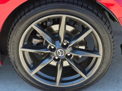 Used 2017 MAZDA MX-5 Miata Sport RWD image 23