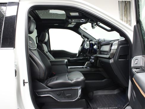 Used 2024 Ford F350 Platinum image 16
