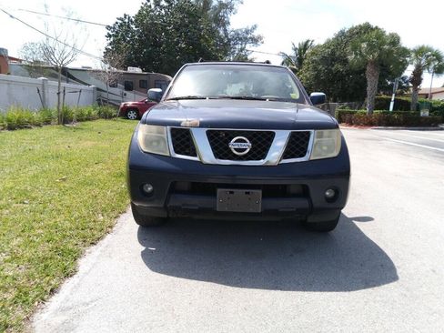 Used 2006 Nissan Pathfinder SE w/ (G01) SE Comfort Pkg AWD/4WD image 3