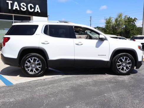 Used 2023 GMC Acadia SLT w/ Technology Package FWD image 8