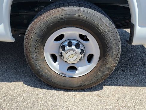 Used 2014 Chevrolet Express 3500 Extended RWD image 32