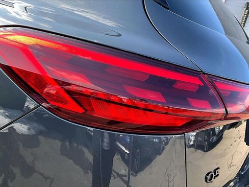 Used 2025 Audi Q5 Premium w/ Convenience Package image 23