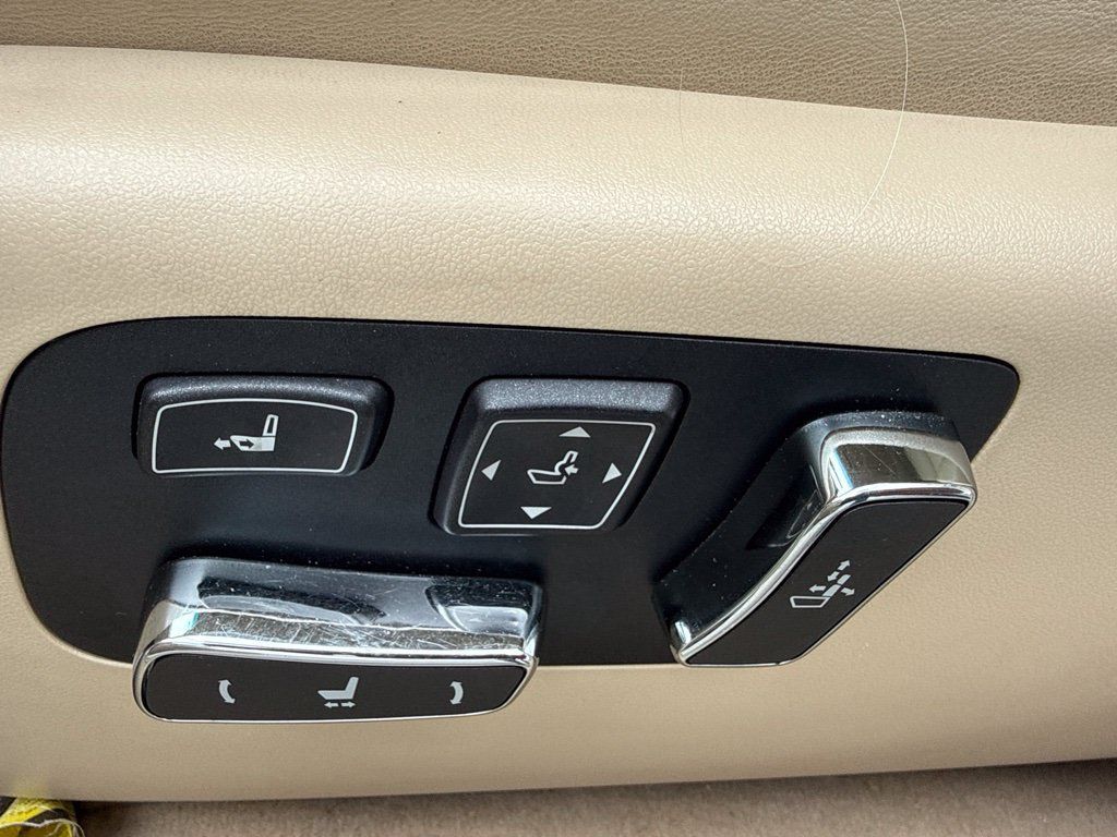 Used 2014 Lexus LS 460 w/ Comfort Package RWD image 14