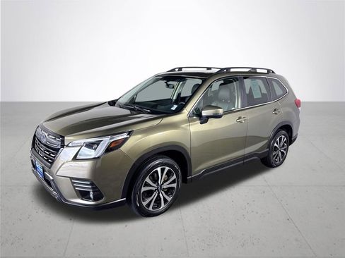 Used 2023 Subaru Forester Limited AWD/4WD image 2