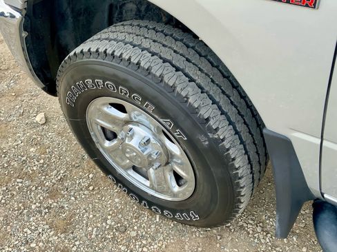 Used 2016 RAM 2500 Tradesman w/ Chrome Appearance Group image 18