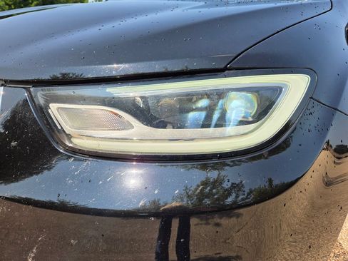 Used 2025 Chrysler Pacifica Select FWD image 10