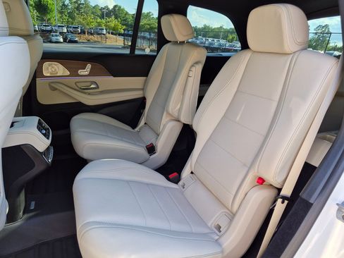 Certified 2024 Mercedes-Benz GLS 450 4MATIC image 33