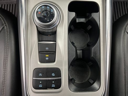 Used 2024 Ford Explorer XLT w/ Equipment Group 202A image 43