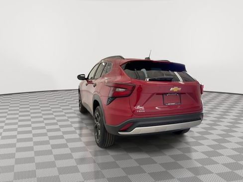 New 2026 Chevrolet Trax LT w/ Driver Confidence Package FWD image 12