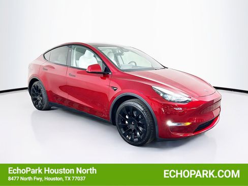 Used 2024 Tesla Model Y Long Range image 1