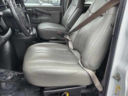 Used 2022 Chevrolet Express 3500 LS image 24