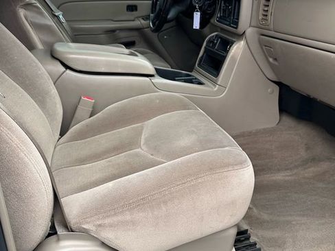 Used 2004 GMC Sierra 2500 SLE w/ Heavy-Duty Power Package image 10