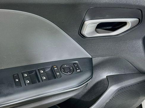 Used 2025 Kia K4 FWD image 15