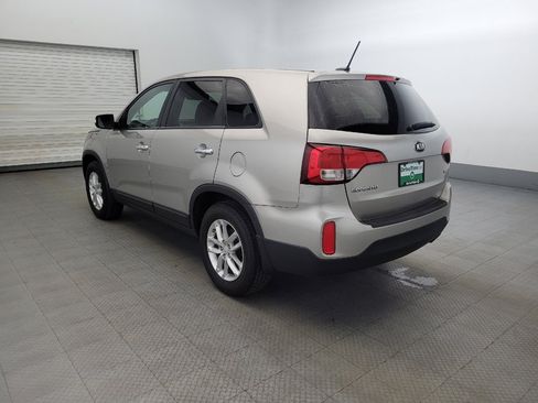 Used 2015 Kia Sorento LX image 5