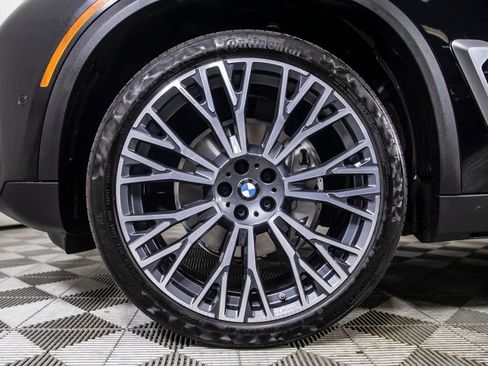 Used 2025 BMW X5 xDrive40i w/ Parking Assistance Package AWD/4WD image 37
