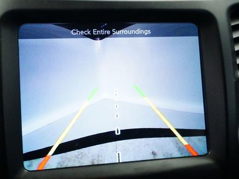 Used 2015 Jeep Cherokee Limited w/ Trailer Tow Group image 34