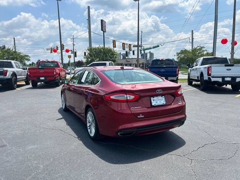 Used 2013 Ford Fusion SE FWD image 5