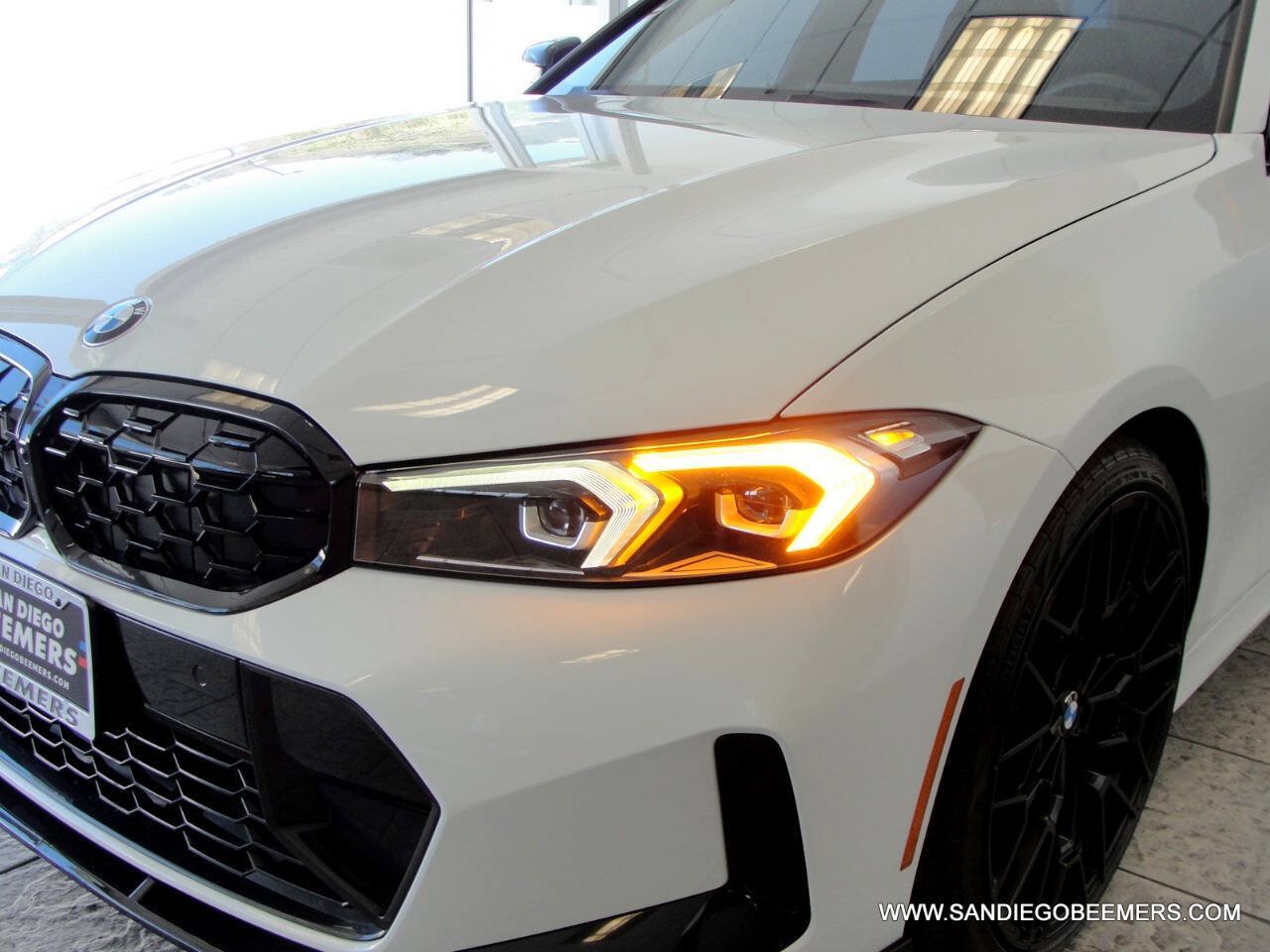 Used 2023 BMW 330i Sedan w/ M Sport Package RWD image 54