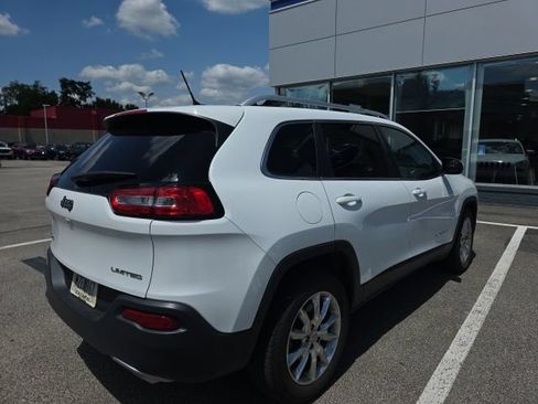 Used 2015 Jeep Cherokee Limited w/ Luxury Group AWD/4WD image 3