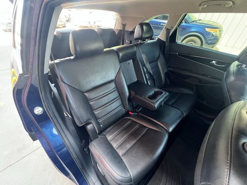 Used 2019 Kia Sorento EX FWD image 63