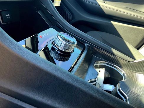 New 2025 Jeep Grand Cherokee Laredo X image 7