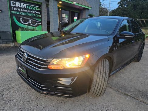 Used 2018 Volkswagen Passat 2.0T R-Line image 45