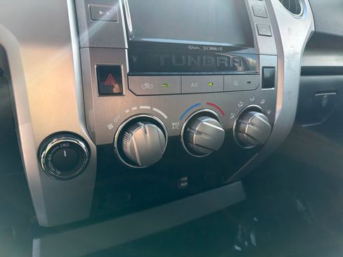 Used 2015 Toyota Tundra SR5 AWD/4WD image 19