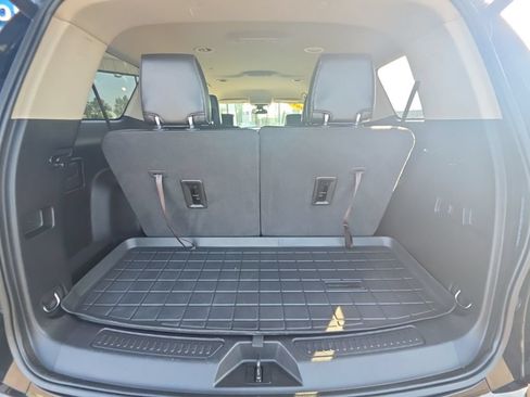 Used 2019 GMC Acadia Denali AWD/4WD image 13