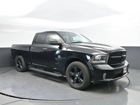 Used 2014 RAM 1500 Express w/ Black Ram 1500 Express Group RWD image 5