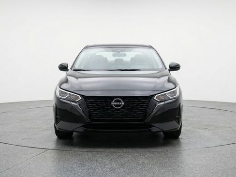 Used 2025 Nissan Sentra S FWD image 2