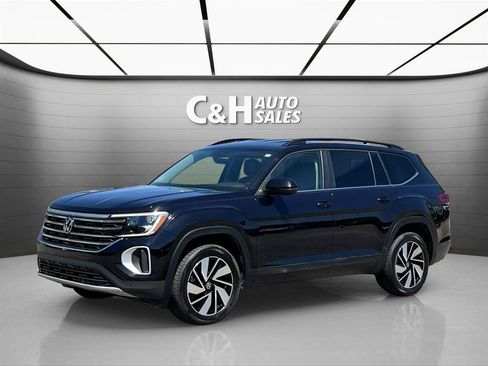 Used 2025 Volkswagen Atlas SE FWD image 1