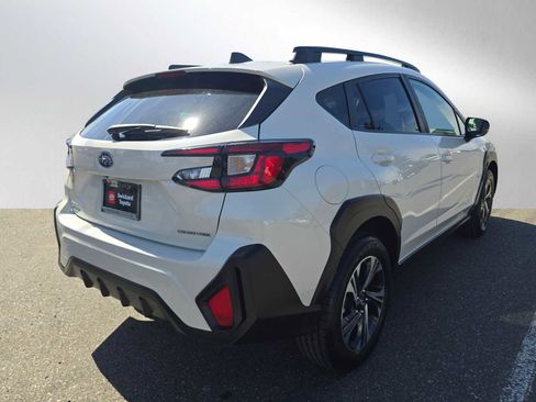 Used 2025 Subaru Crosstrek 2.0i Premium AWD/4WD image 3