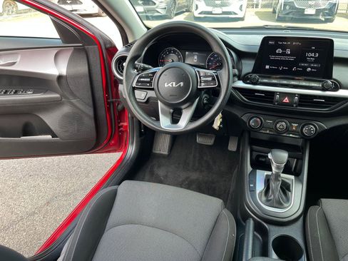 Used 2024 Kia Forte LXS image 32