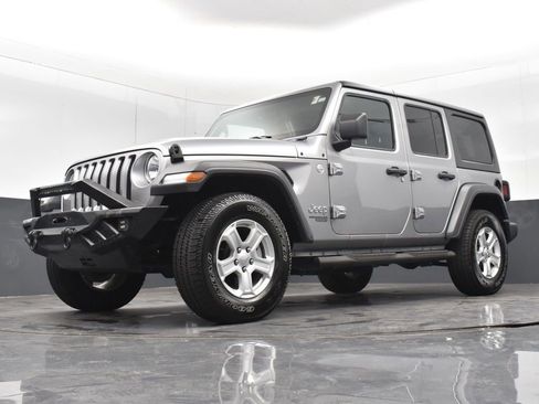 Used 2018 Jeep Wrangler Unlimited Sport S image 15