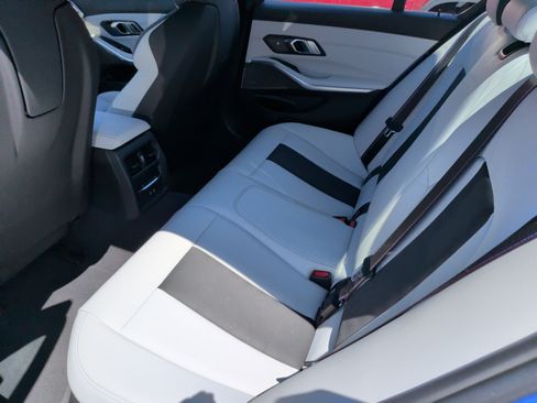 Used 2022 BMW M3 Competition image 39