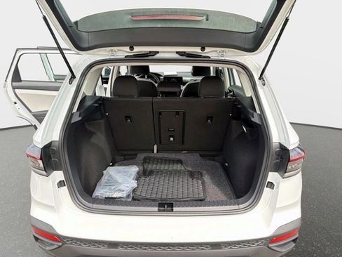 Certified 2025 Volkswagen Taos S FWD image 11
