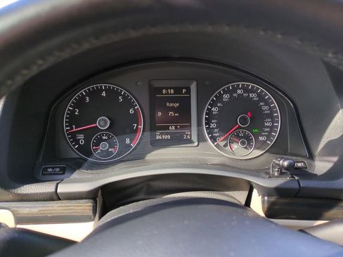 Used 2015 Volkswagen Eos Executive image 27