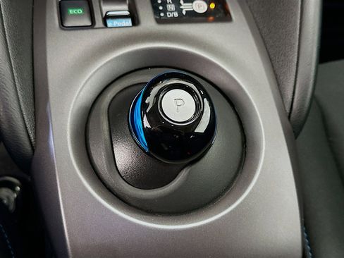 Used 2025 Nissan Leaf S FWD image 24