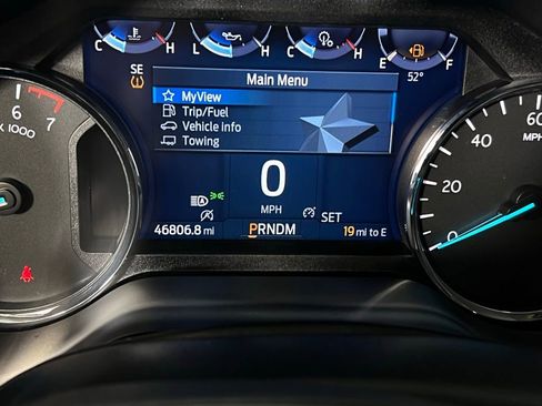 Used 2024 Ford Expedition Max XLT image 19