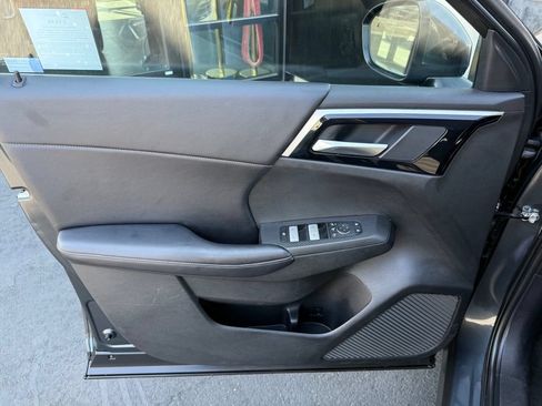Used 2024 Mitsubishi Outlander SE AWD/4WD image 32